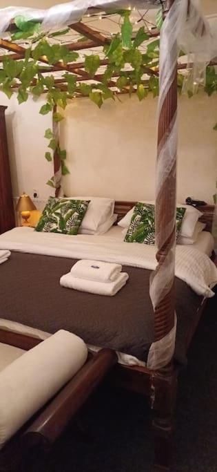 Number 8 Apartment Лейден Екстериор снимка