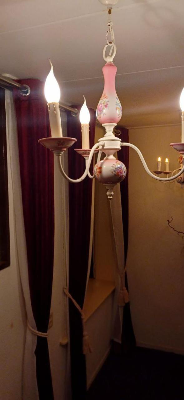 Number 8 Apartment Лейден Екстериор снимка